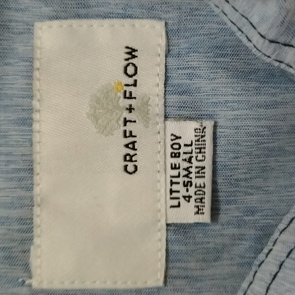 Craft + Flow Button Up T-Shirt - Picture 3 of 3